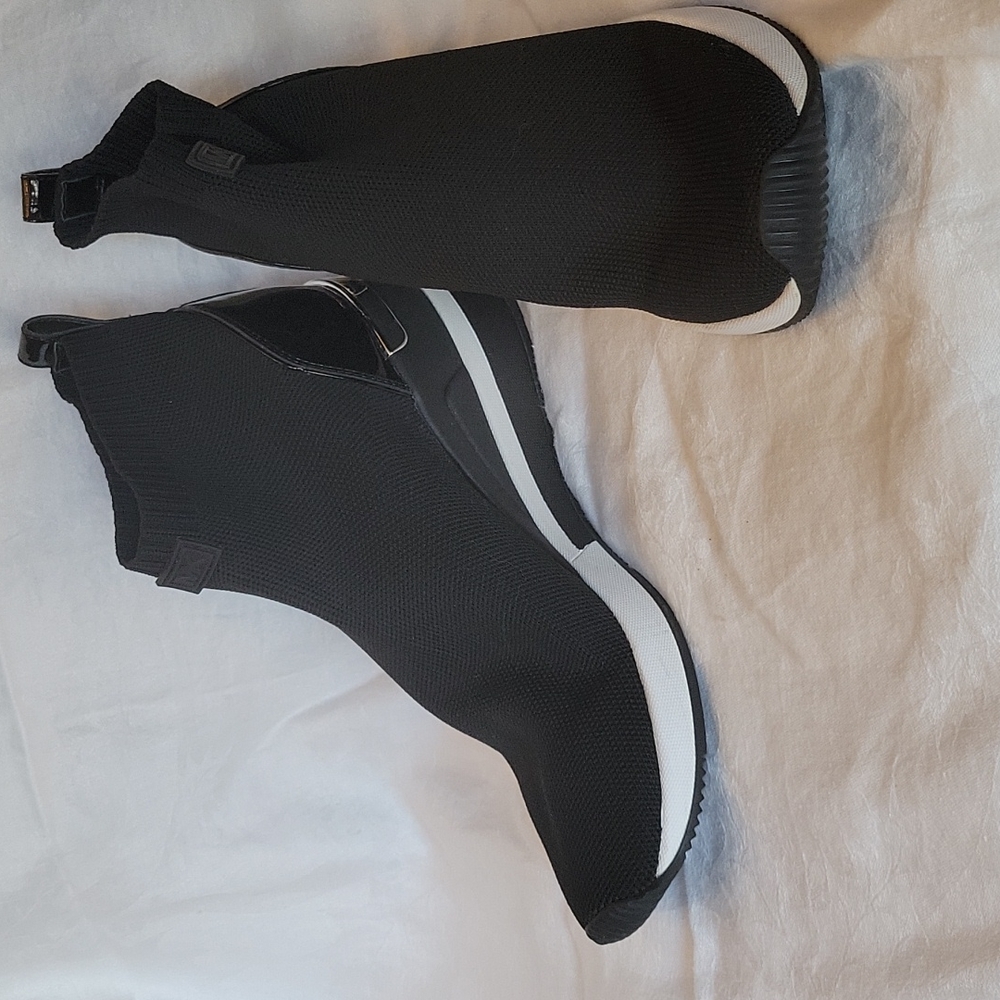 Michael Kors Black Skyler Wedge Bootie Sock Sneakers Size 8.5